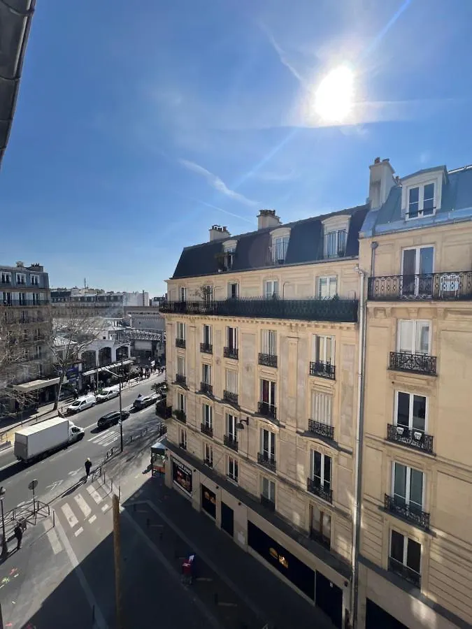 Hotel Nation Montmartre Paris 3*,