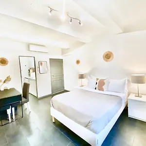 casajoy-lib-2-aix-en-provence.aixenprovencehotels.org/
