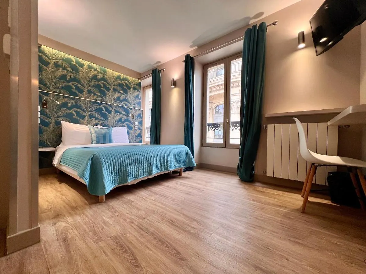 Hotel Nation Montmartre Paris 3*,
