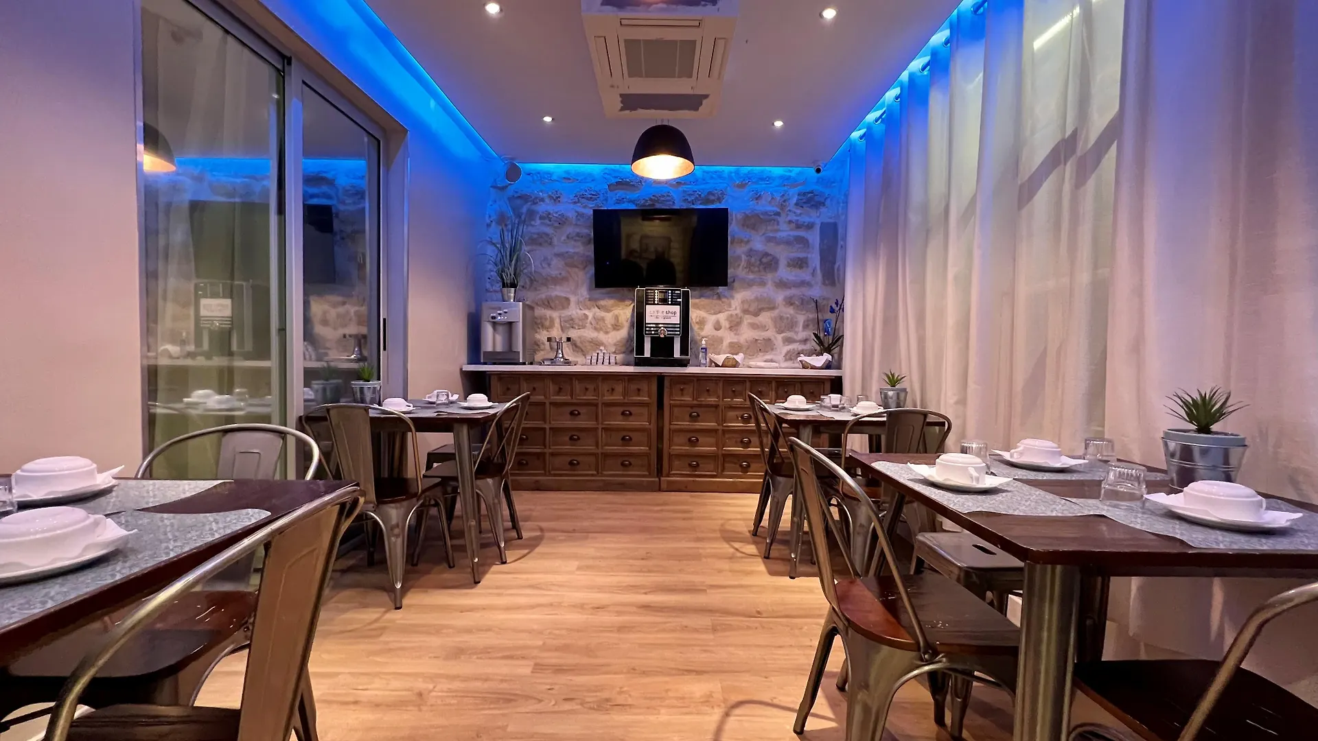 Hotel Nation Montmartre Paris