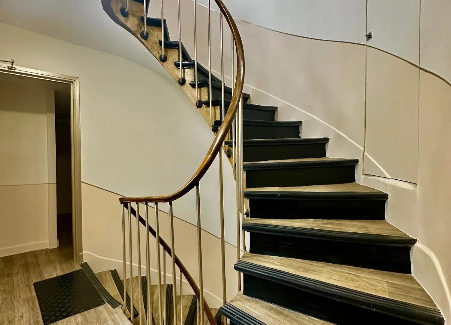 Hotel Nation Montmartre Paris
