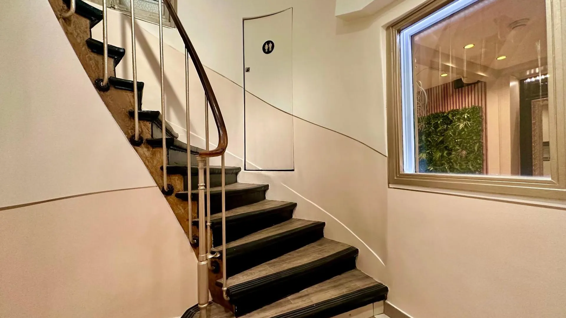 Hotel Nation Montmartre Paris