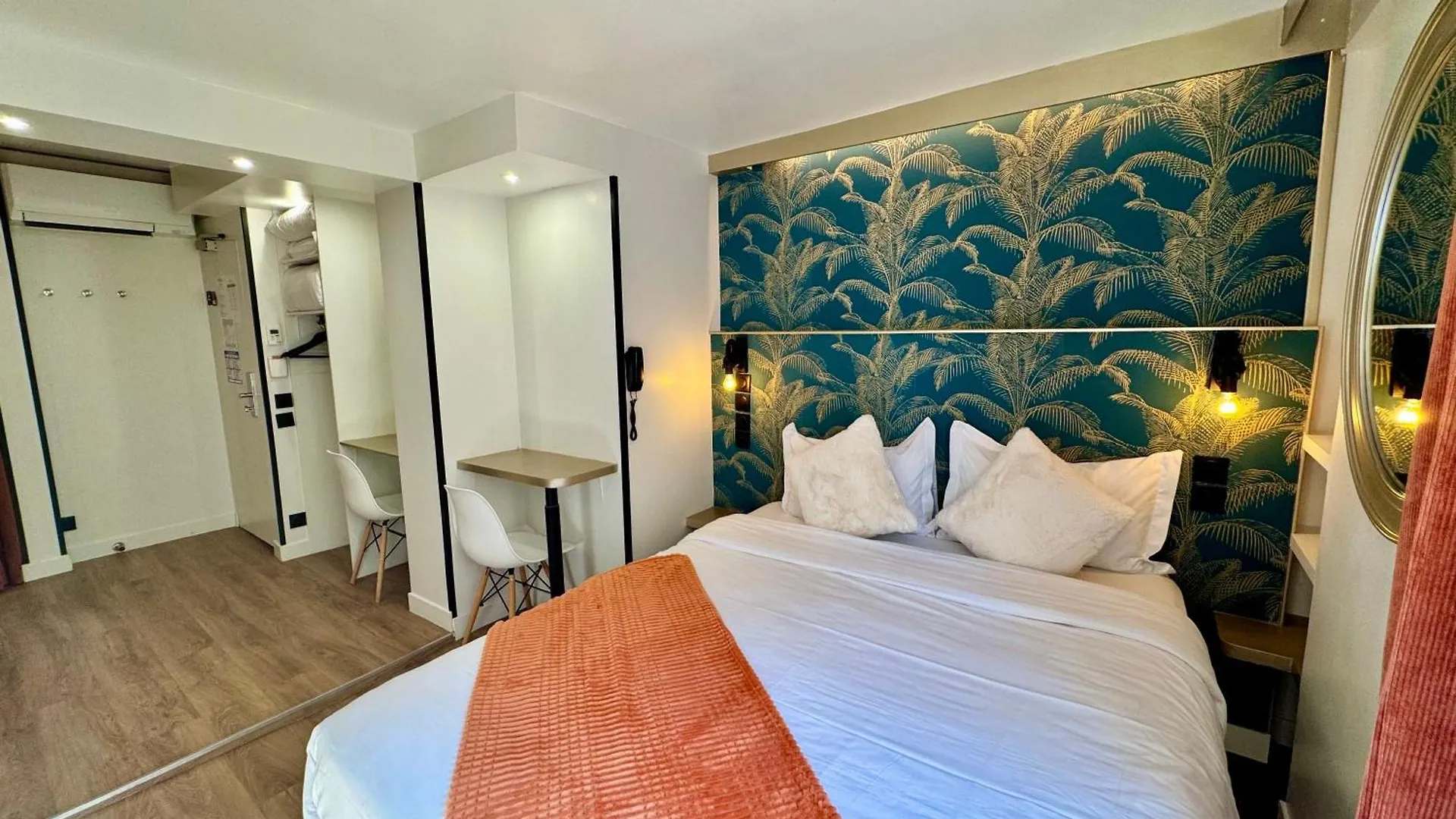 Hôtel Nation Montmartre Paris France
